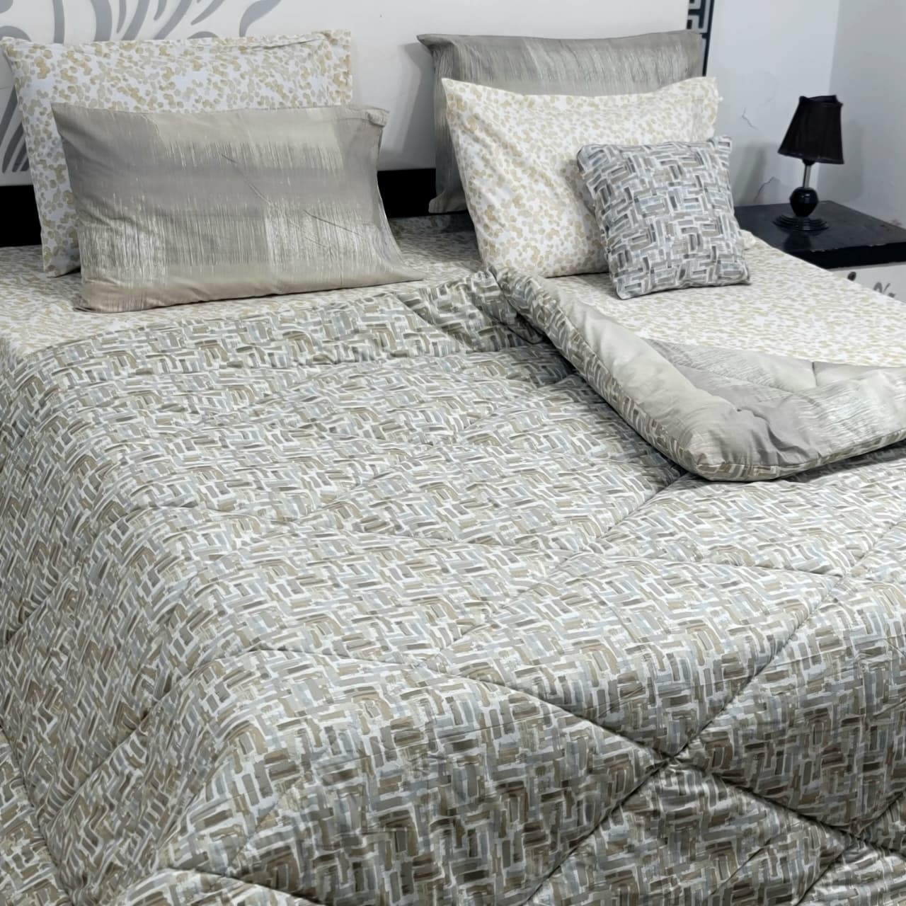 Pure Cotton King Saize Vicky Razai Set  (7 Pcs) | Quilted Razai Set for king size bed | Razai set with cushion cover pillow cover and Bedsheet