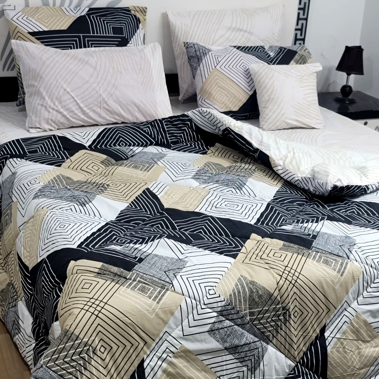 Pure Cotton King Saize Vicky Razai Set  (7 Pcs) | Quilted Razai Set for king size bed | Razai set with cushion cover pillow cover and Bedsheet